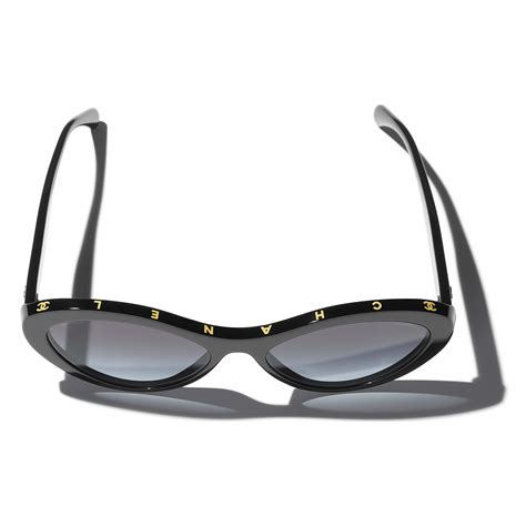 Sunglasses: Oval Sunglasses, acetate — Fashion .